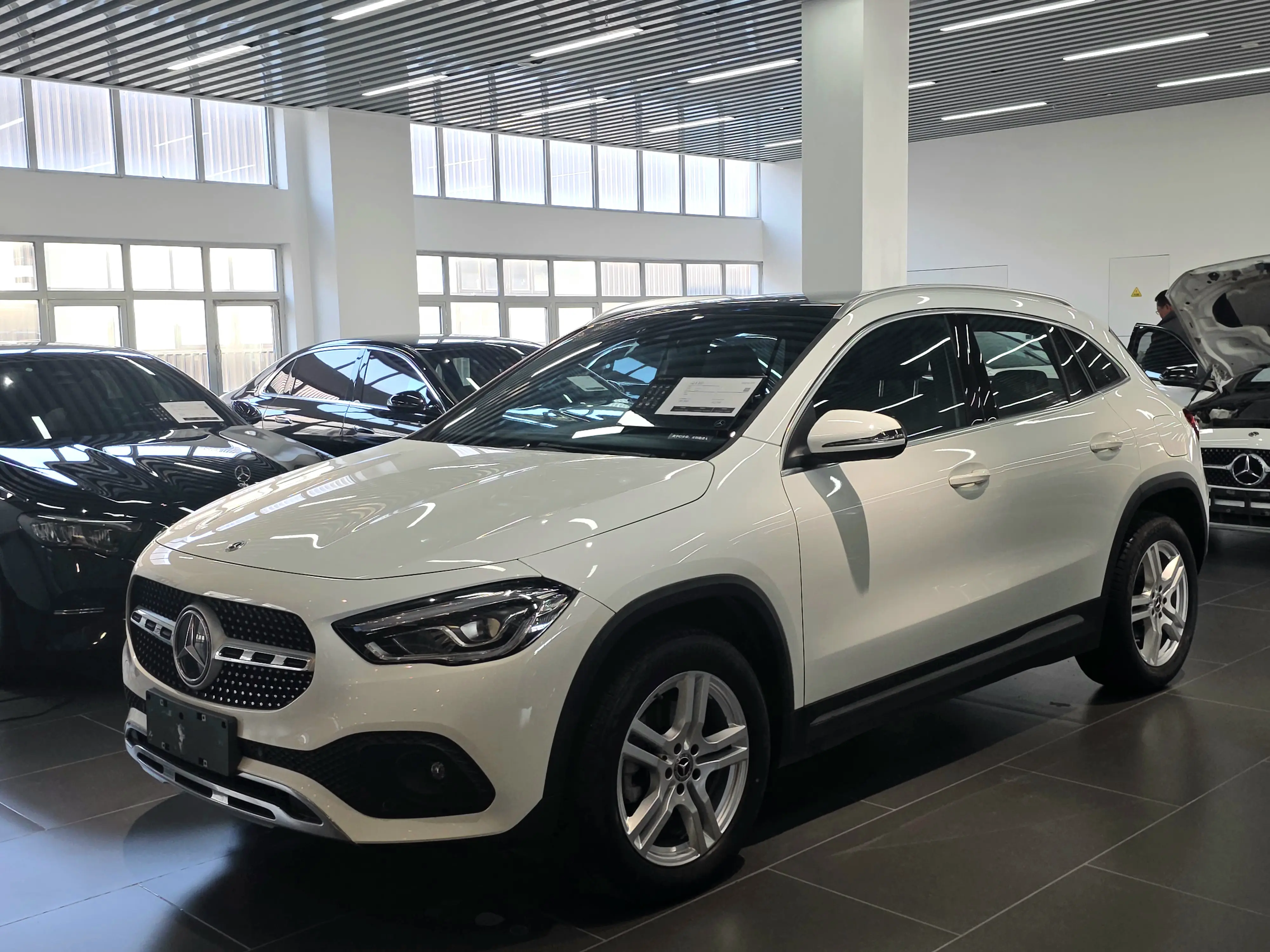 Mercedes-Benz GLA  из Китая