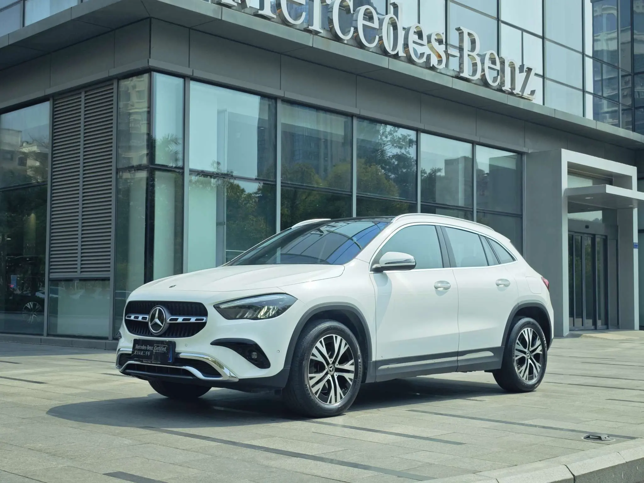 Mercedes-Benz GLA  из Китая