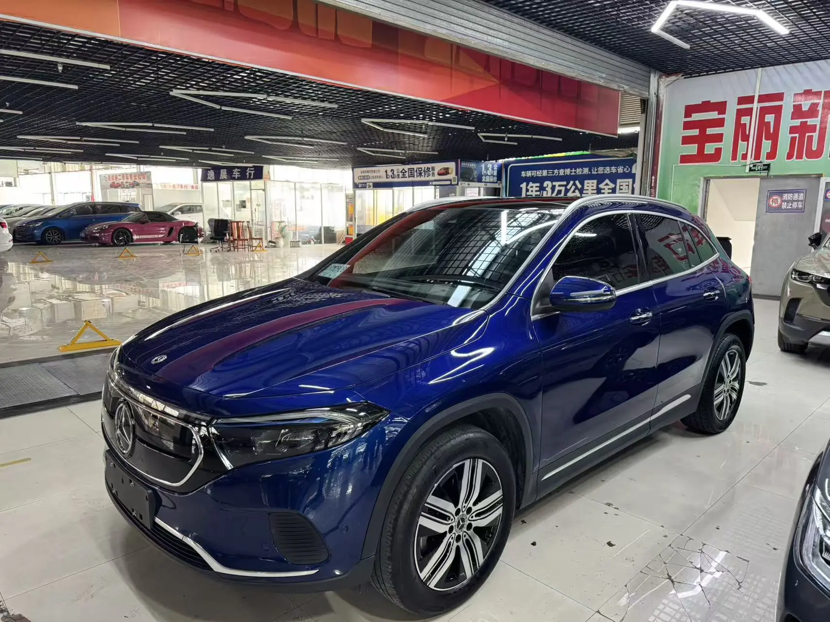 Mercedes-Benz Mercedes Benz EQA  из Китая