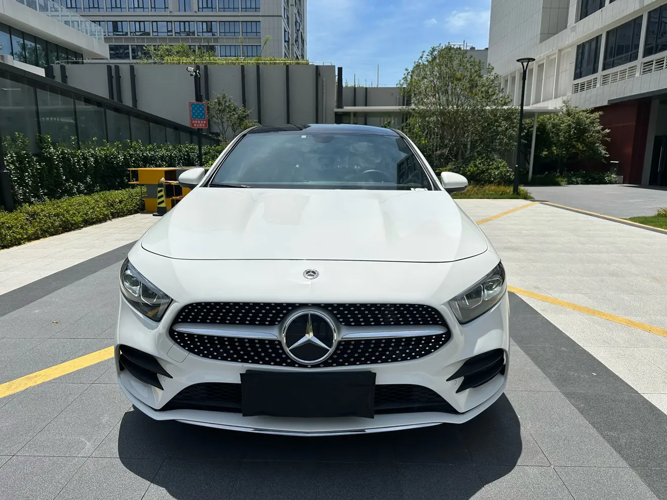 Mercedes-Benz Mercedes Benz A Class  из Китая