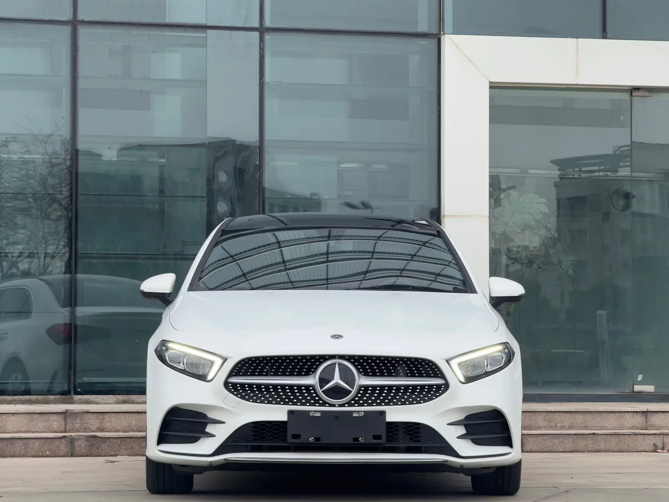 Mercedes-Benz Mercedes Benz A Class  из Китая