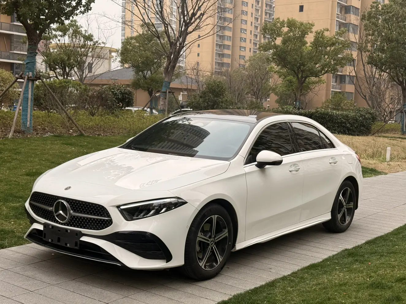 Mercedes-Benz Mercedes Benz A Class  из Китая