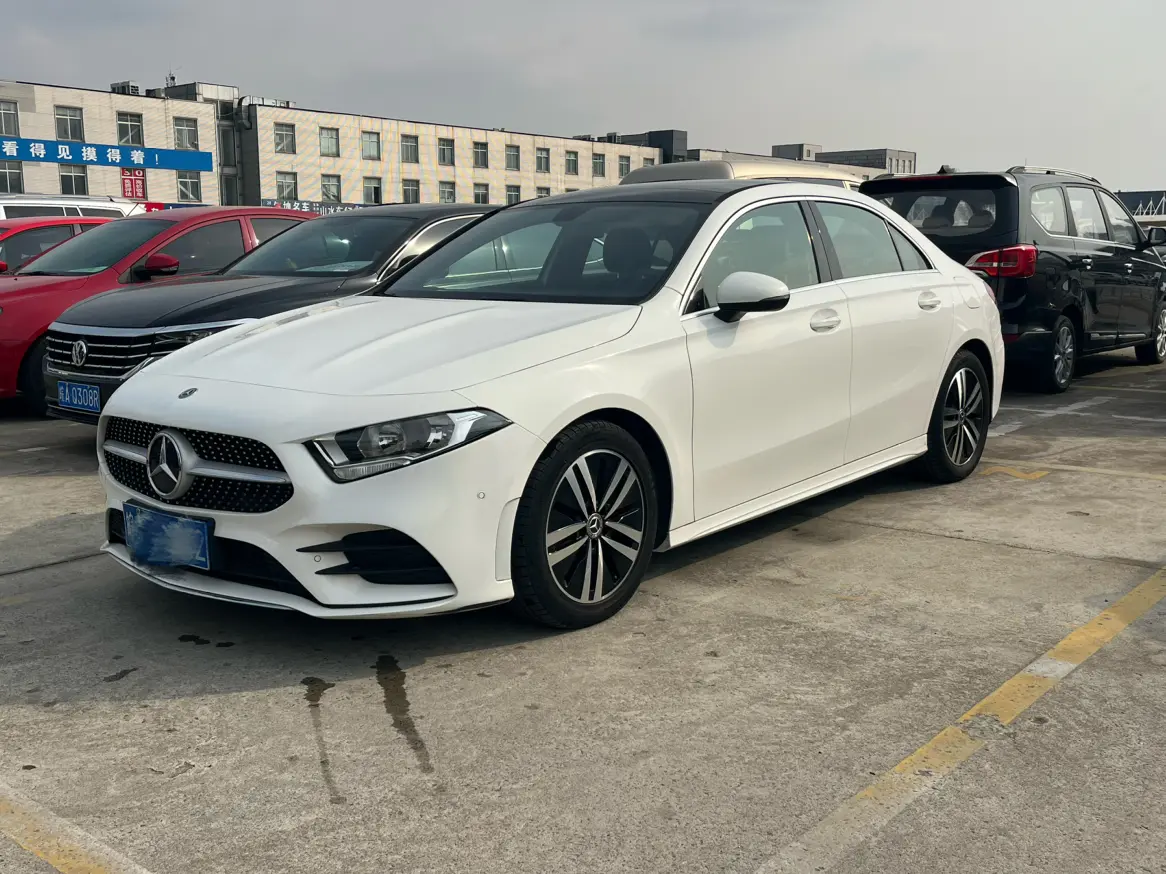 Mercedes-Benz Mercedes Benz A Class  из Китая