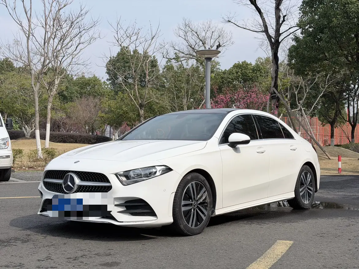 Mercedes-Benz Mercedes Benz A Class  из Китая