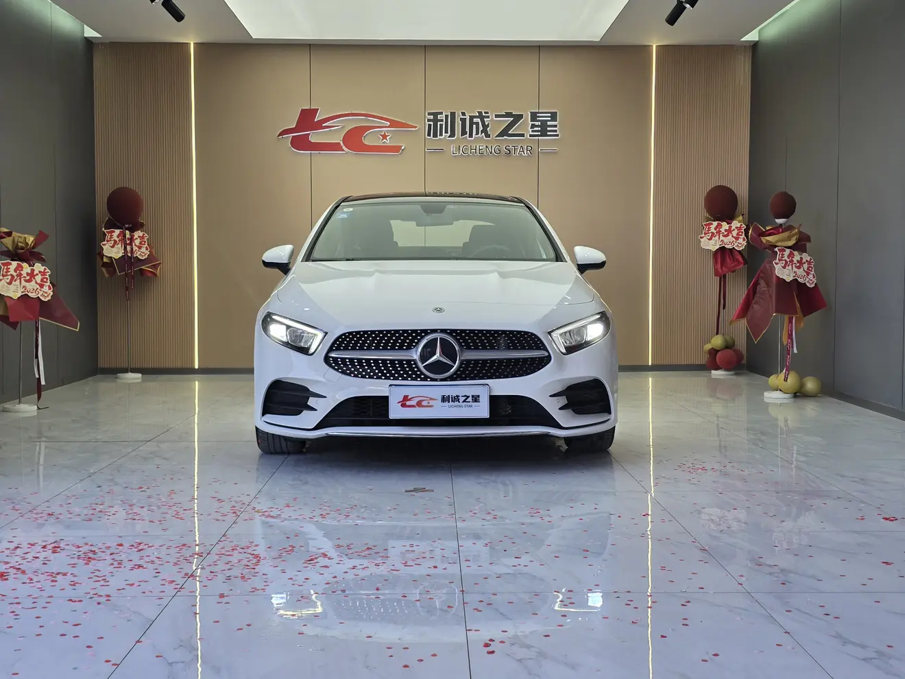 Mercedes-Benz Mercedes Benz A Class  из Китая