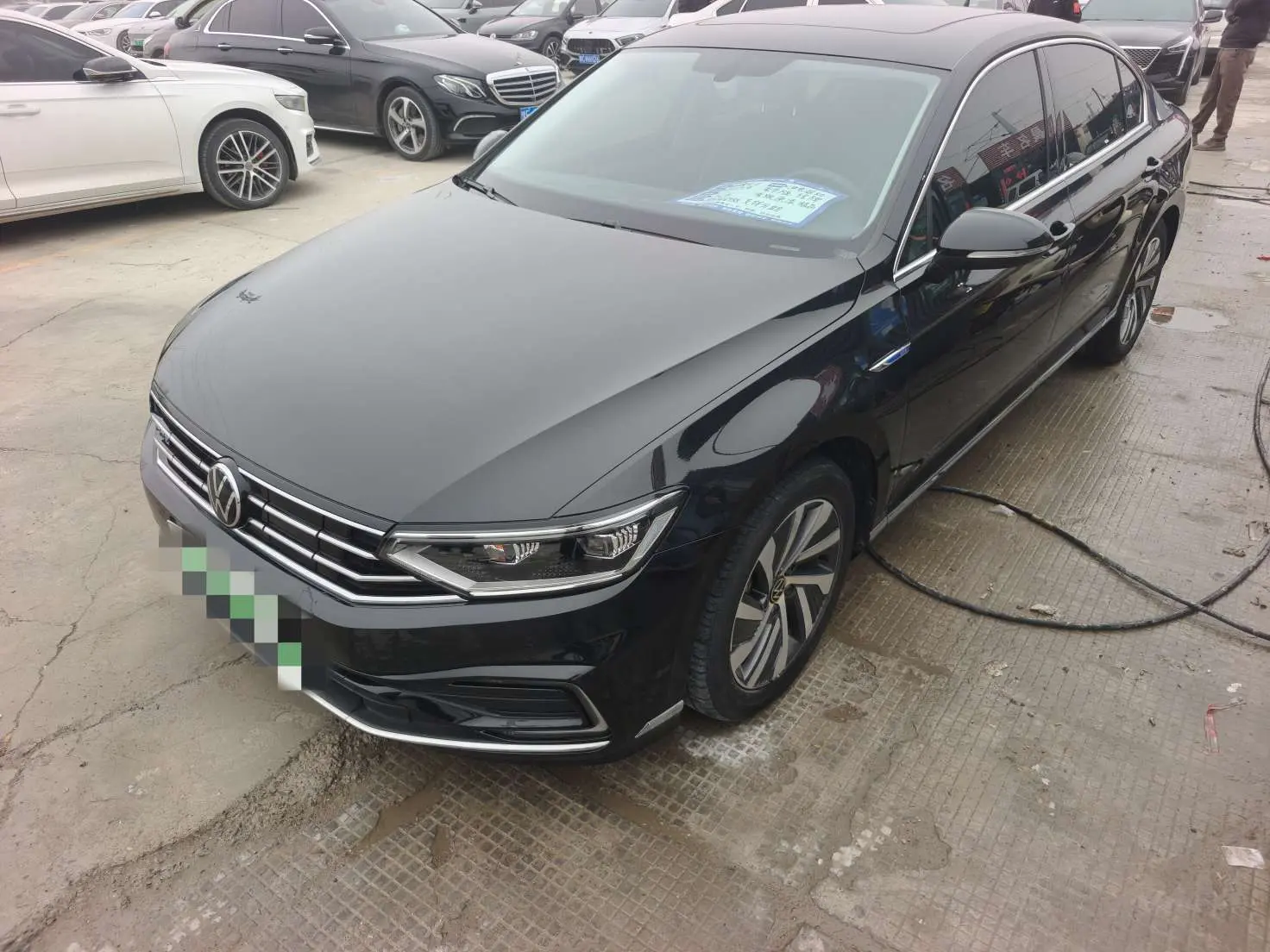 Volkswagen Magotan PHEV  из Китая