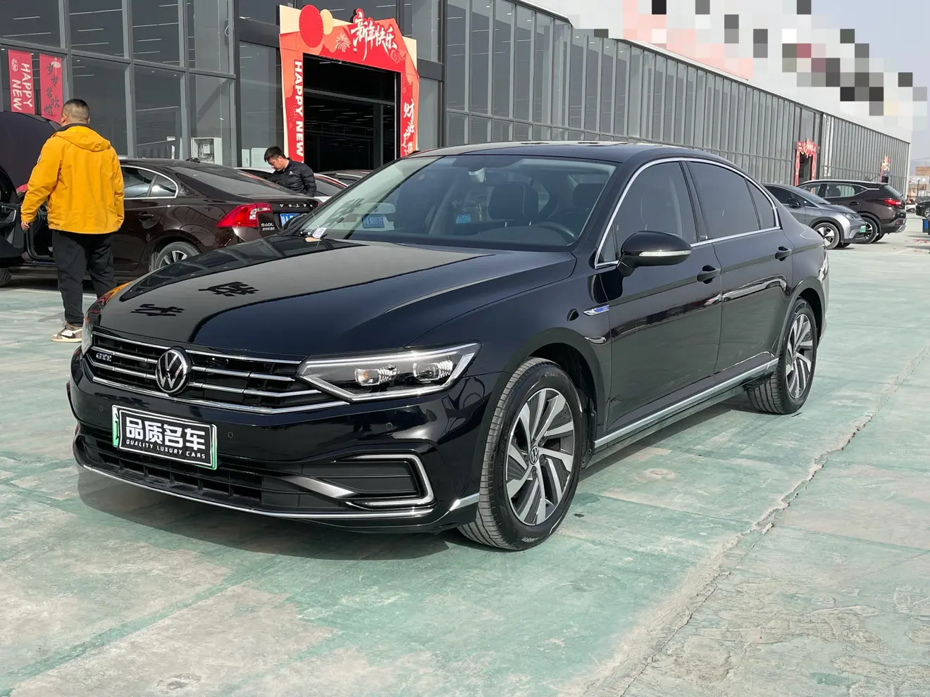 Volkswagen Magotan PHEV  из Китая