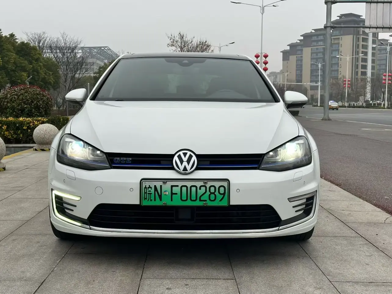 Volkswagen Golf PHEV (imported)  из Китая