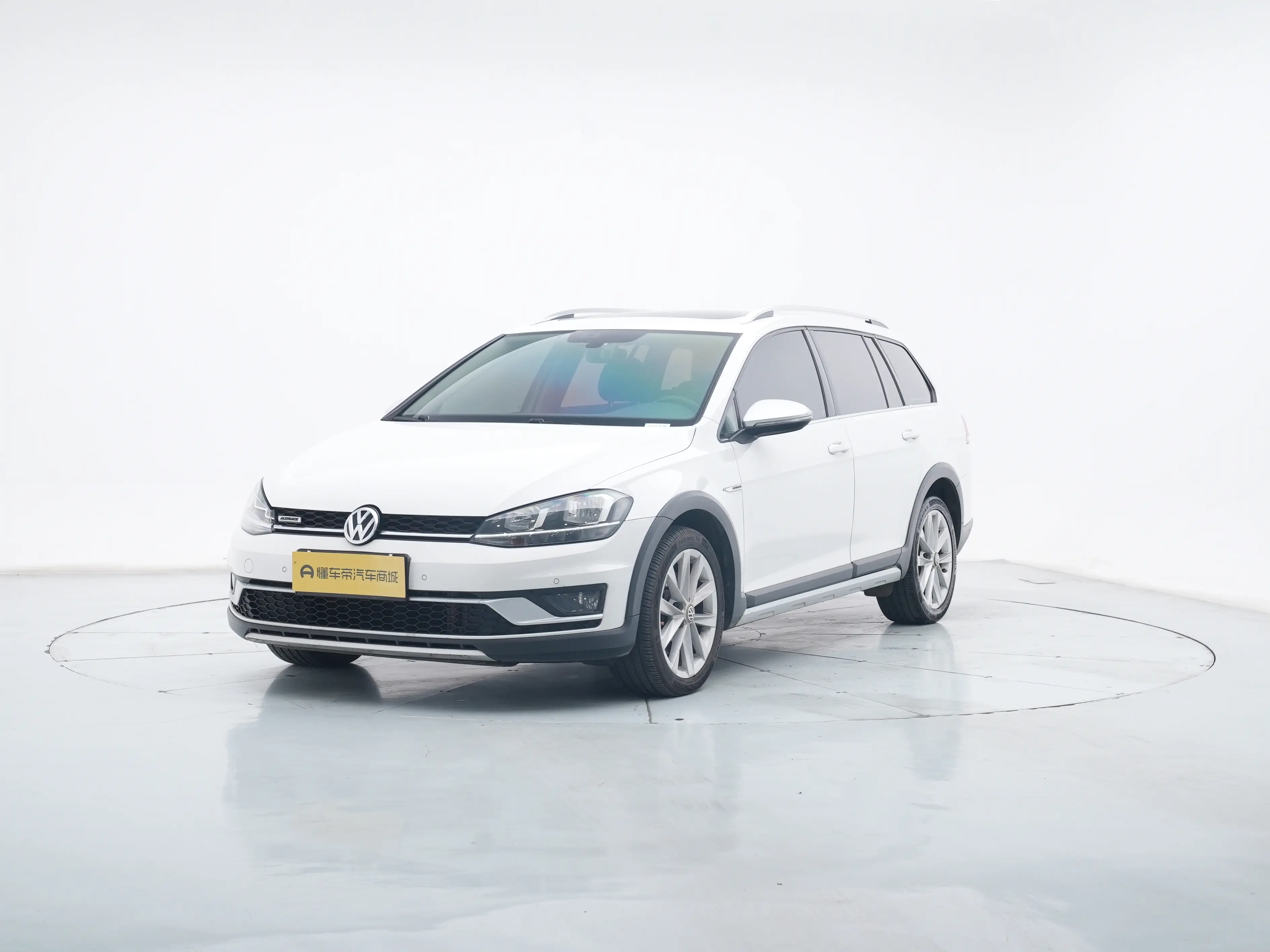 Volkswagen Golf  из Китая