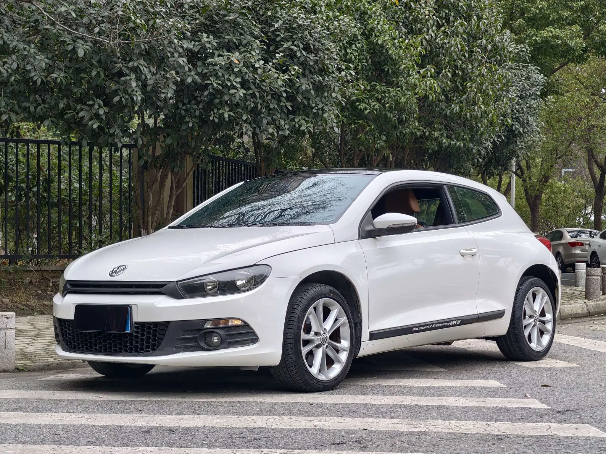 Volkswagen Scirocco  из Китая