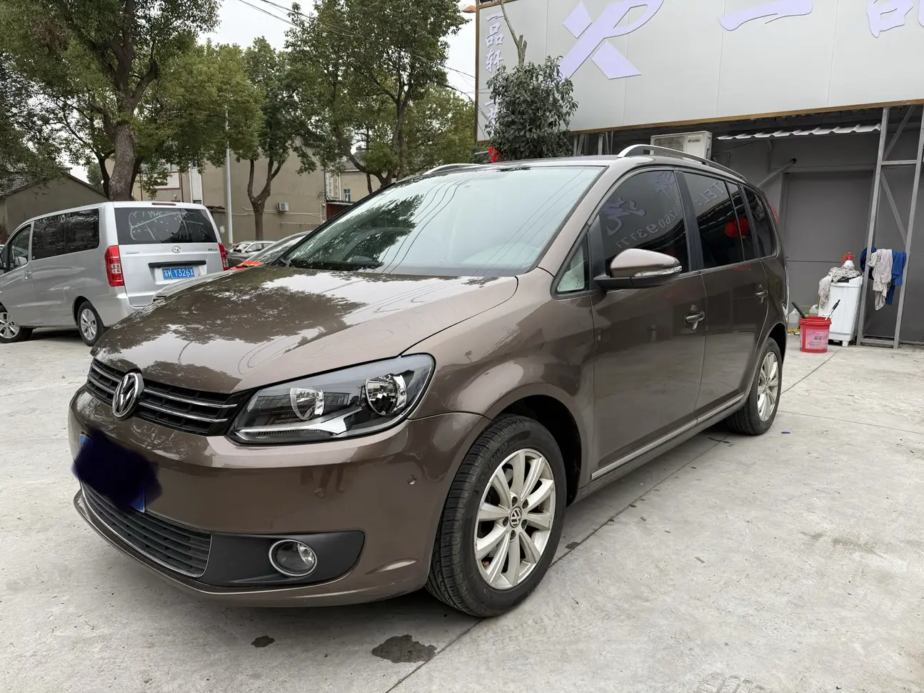 Volkswagen Touran  из Китая