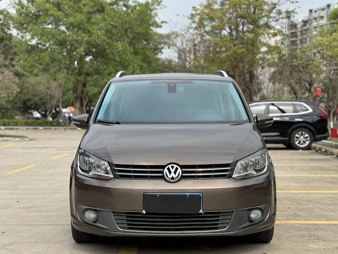 Volkswagen Touran  из Китая