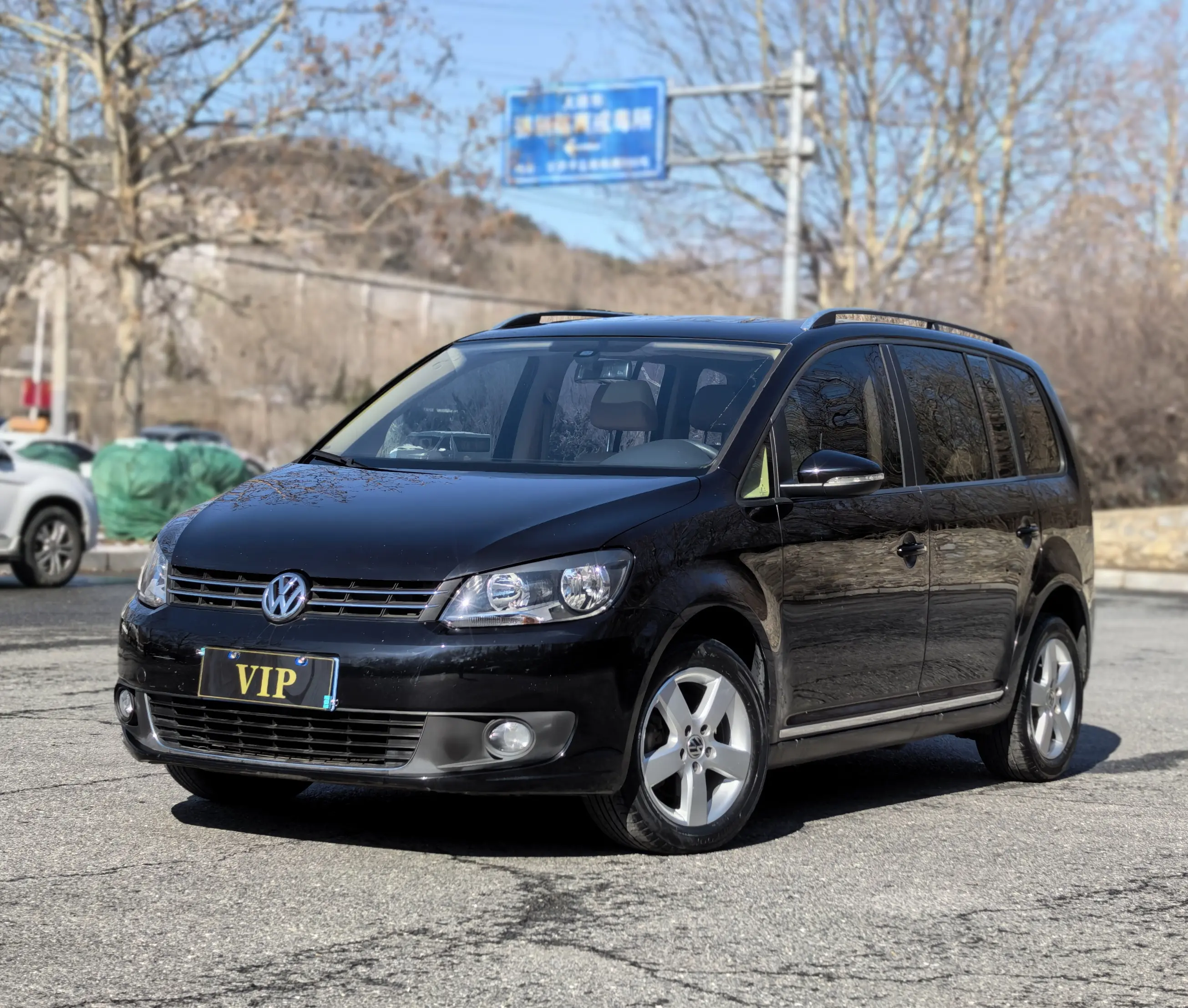 Volkswagen Touran  из Китая