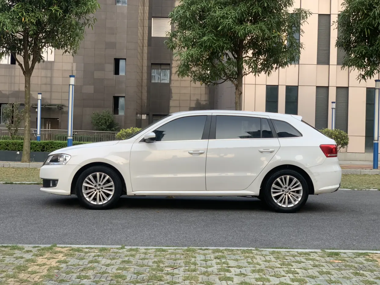 Volkswagen Langxing  из Китая