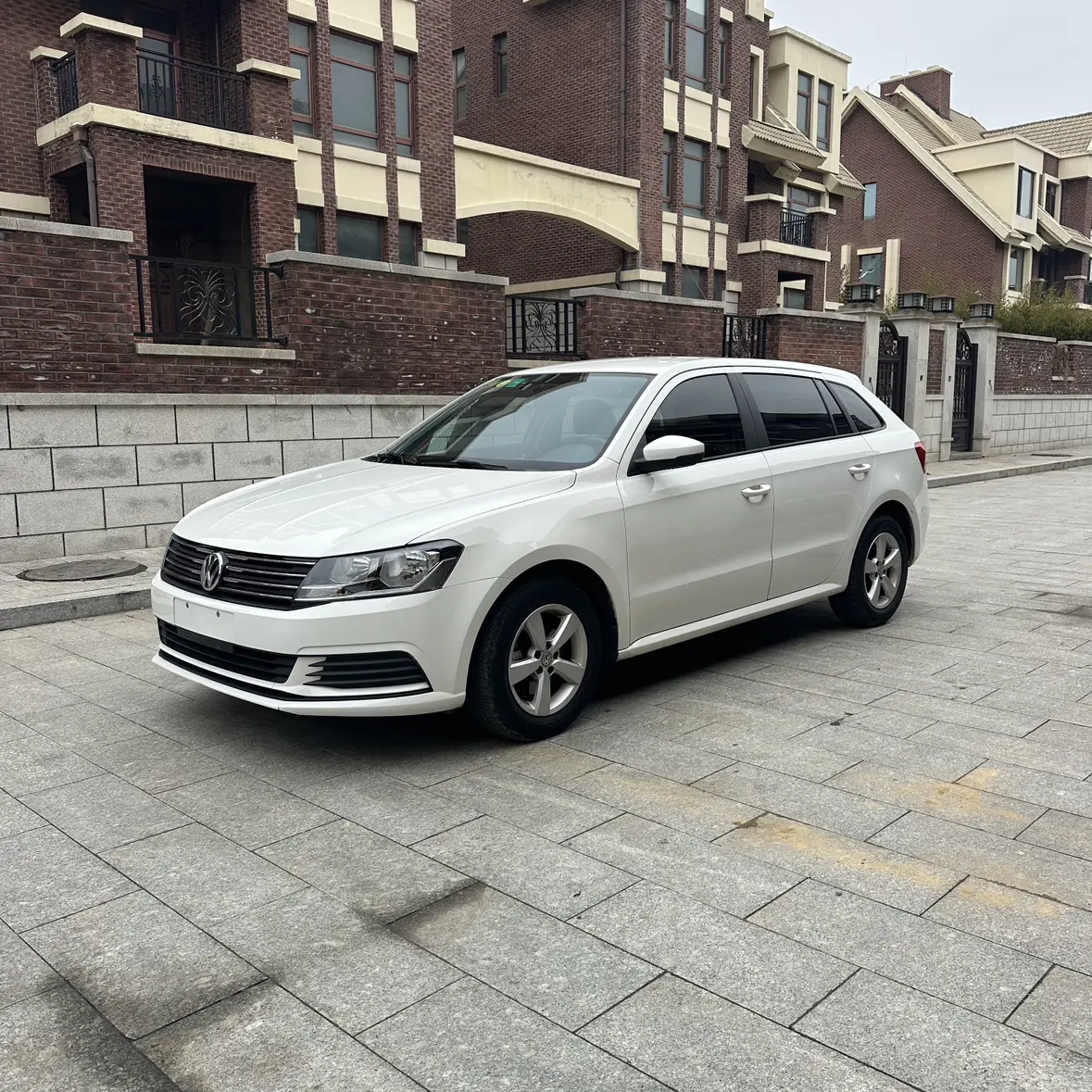 Volkswagen Langxing  из Китая