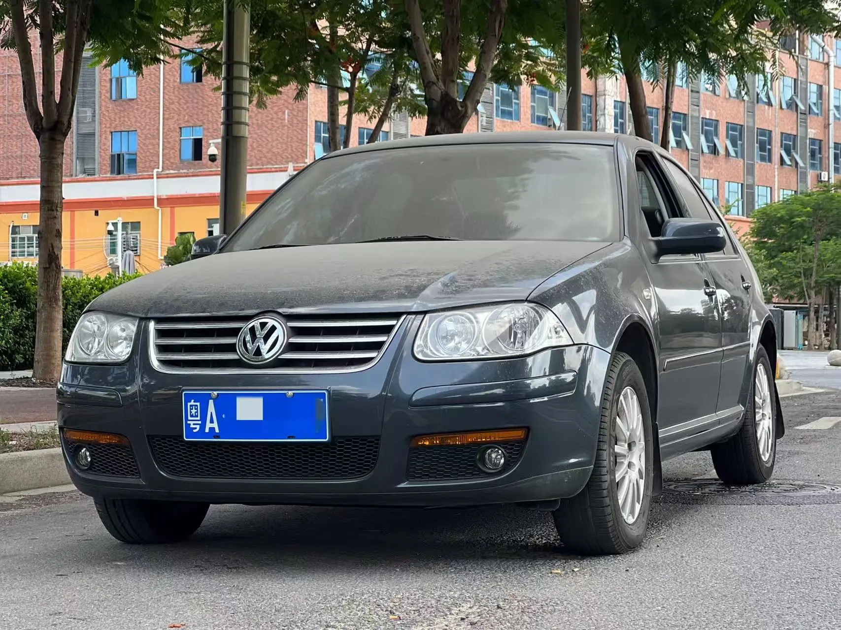 Volkswagen Bora Classic  из Китая