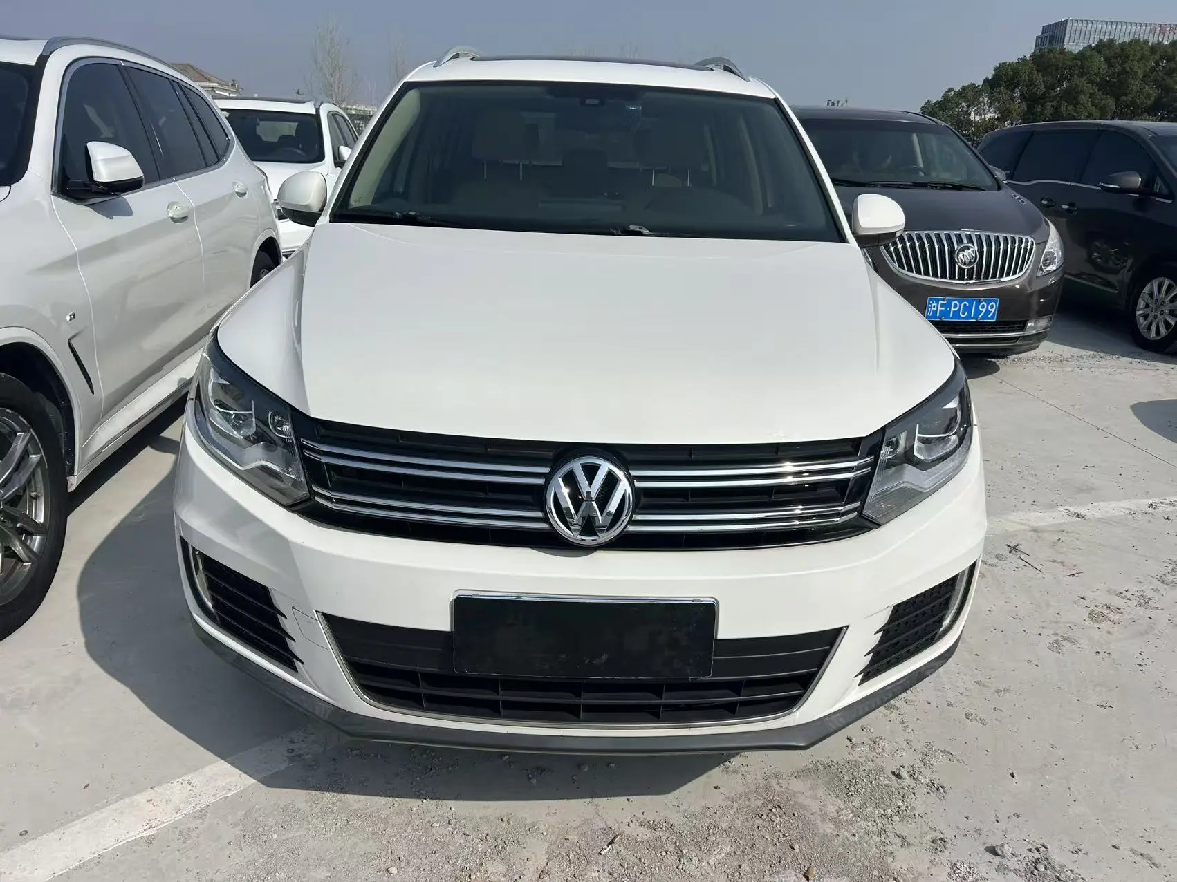 Volkswagen Tiguan (Tharu)  из Китая