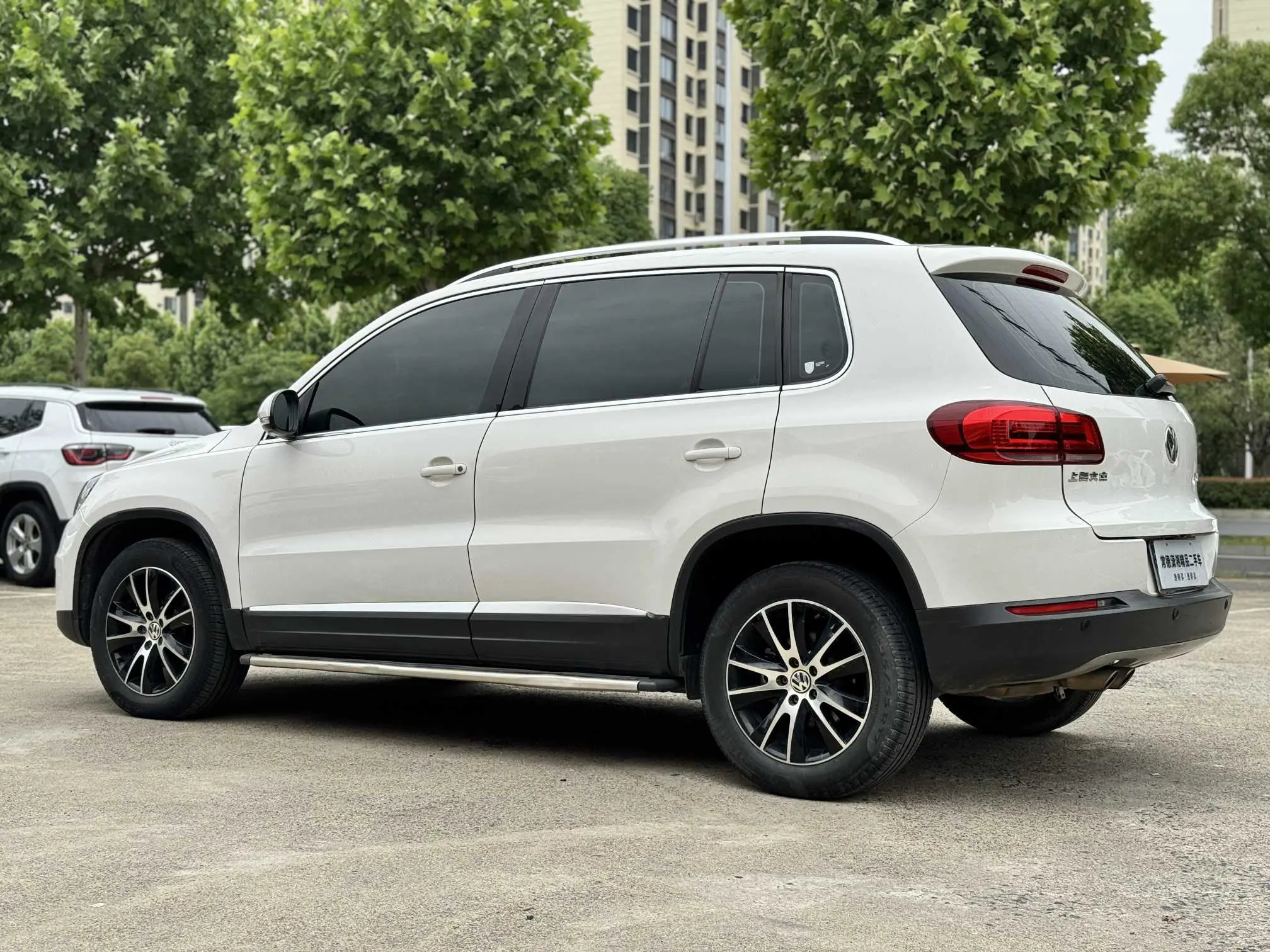 Volkswagen Tiguan (Tharu)  из Китая