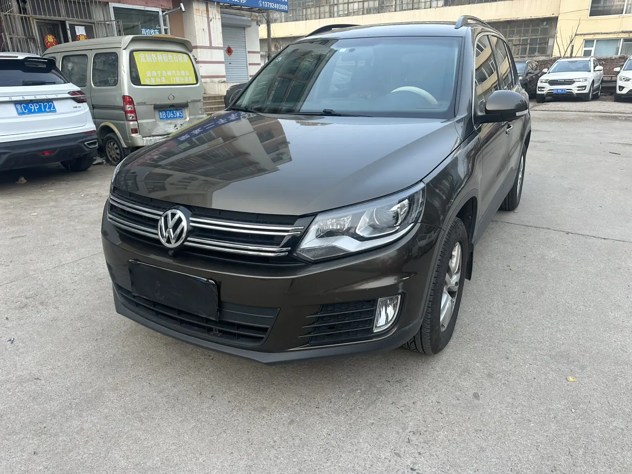 Volkswagen Tiguan (Tharu)  из Китая