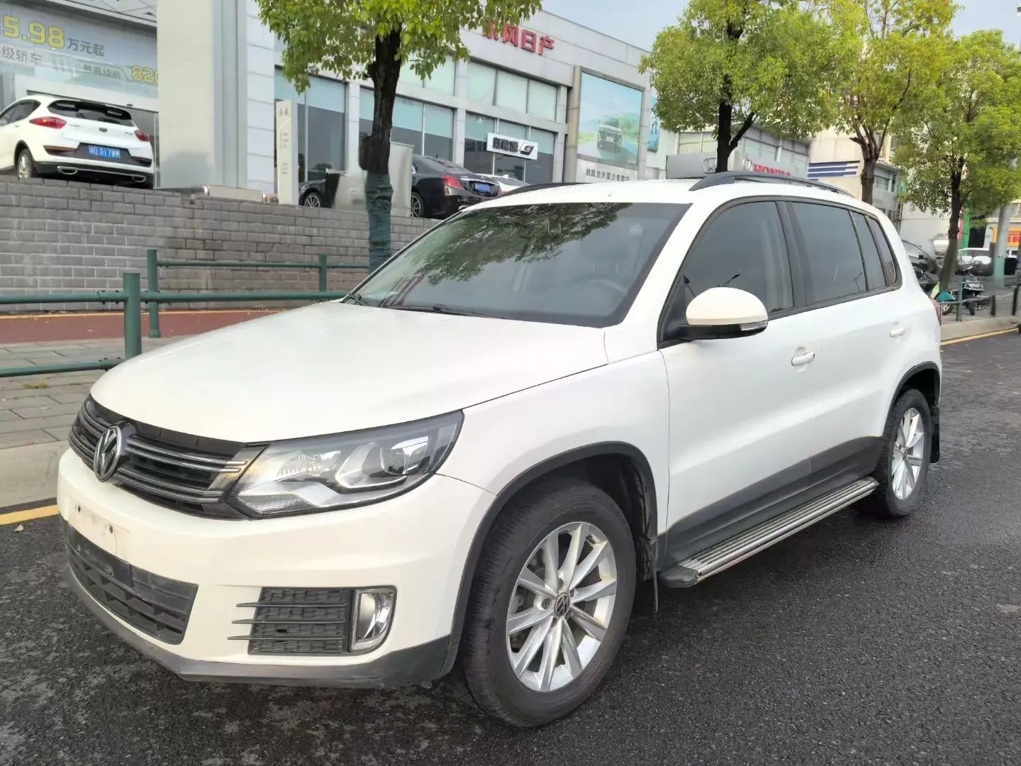 Volkswagen Tiguan (Tharu)  из Китая