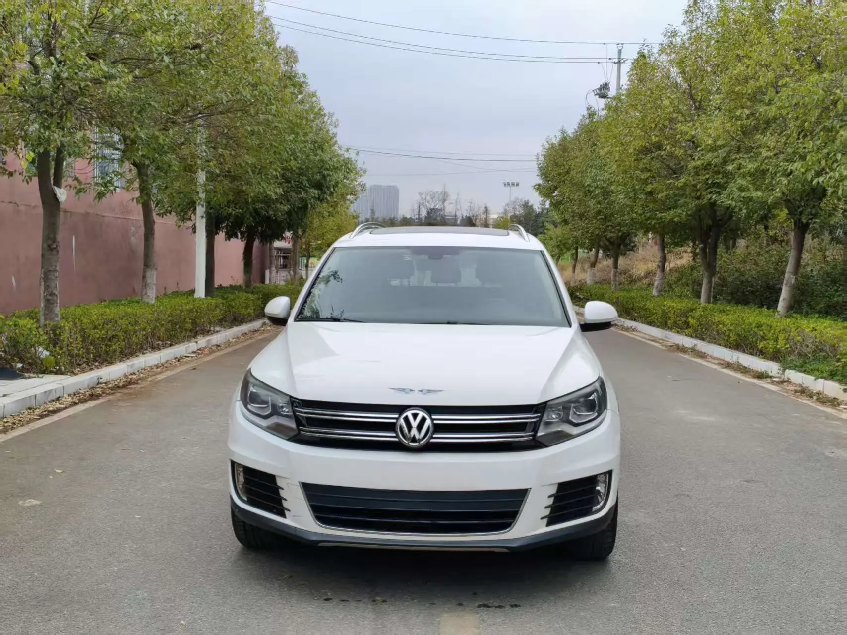 Volkswagen Tiguan (Tharu)  из Китая
