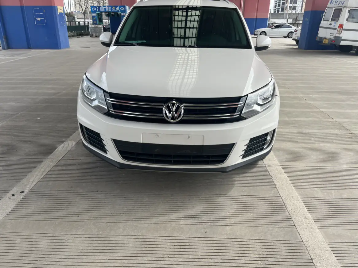 Volkswagen Tiguan (Tharu)  из Китая