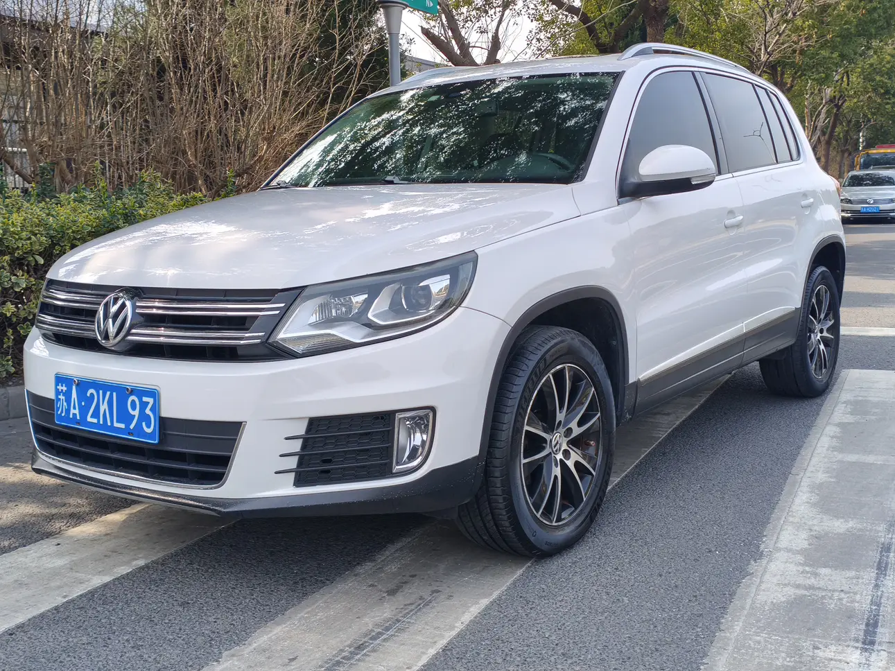 Volkswagen Tiguan (Tharu)  из Китая