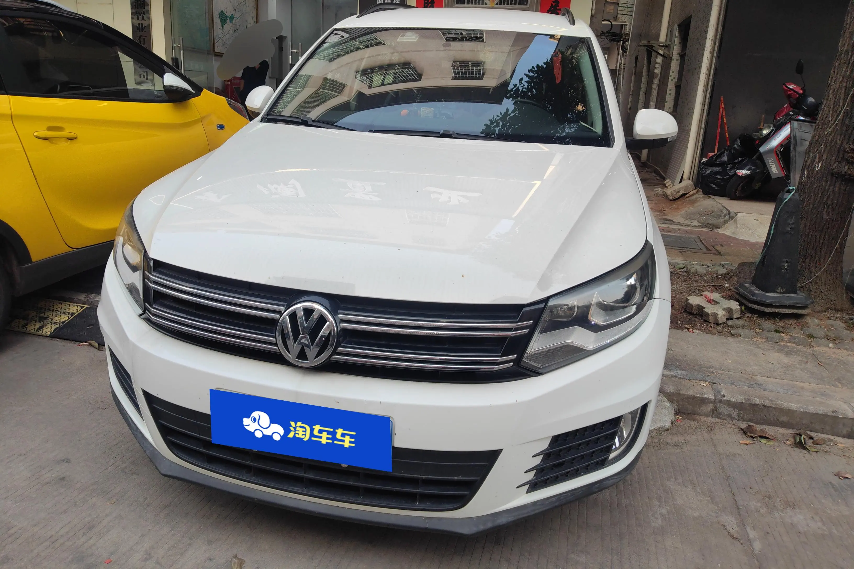 Volkswagen Tiguan (Tharu)  из Китая