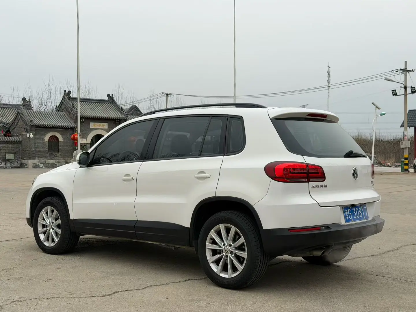 Volkswagen Tiguan (Tharu)  из Китая