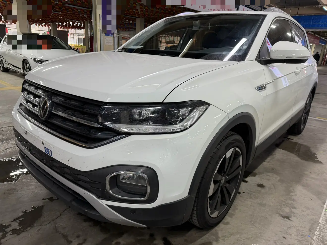 Volkswagen Explore the shadows  из Китая