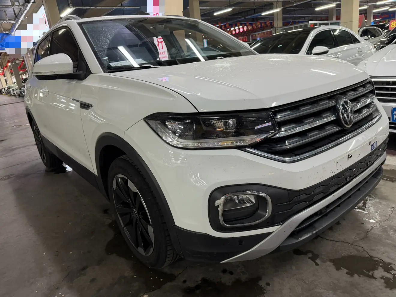 Volkswagen Explore the shadows  из Китая