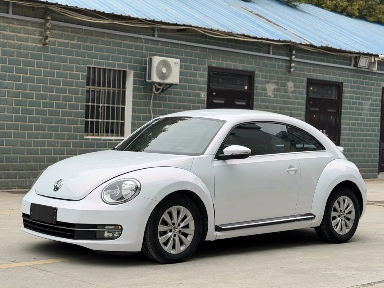 Volkswagen Beetle  из Китая
