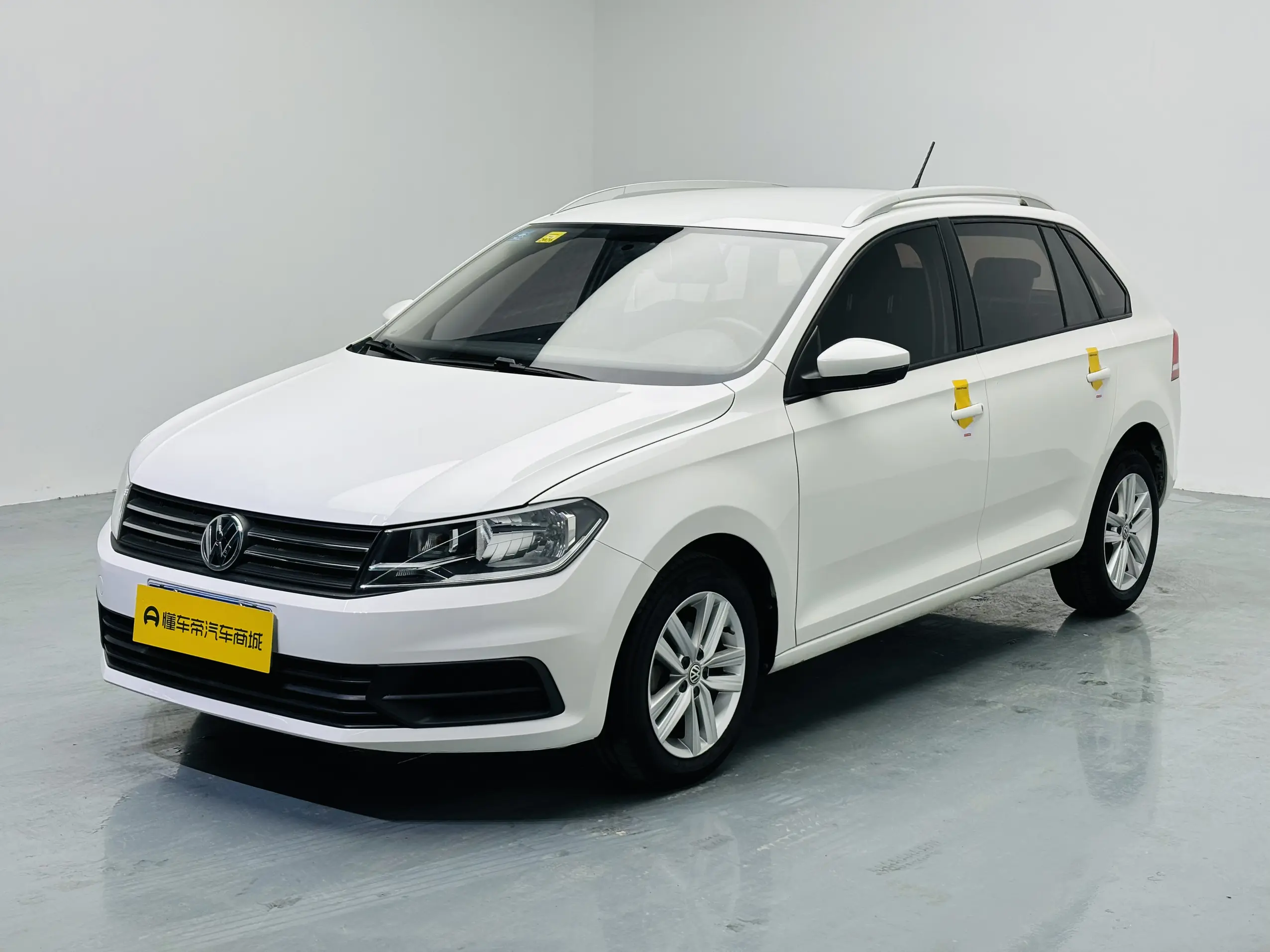 Volkswagen Santana  из Китая