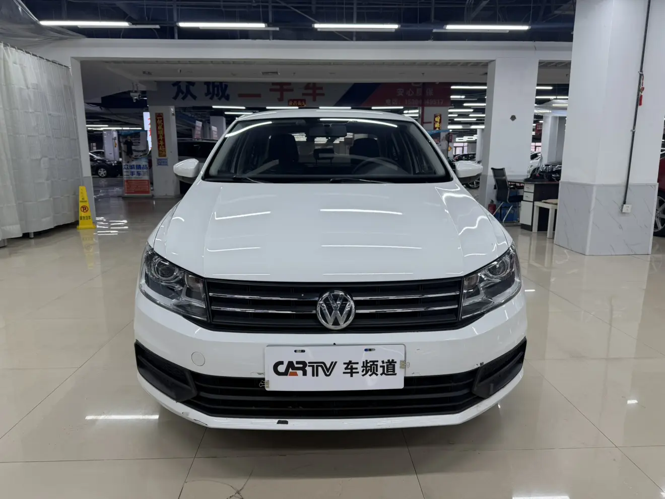 Volkswagen Santana  из Китая