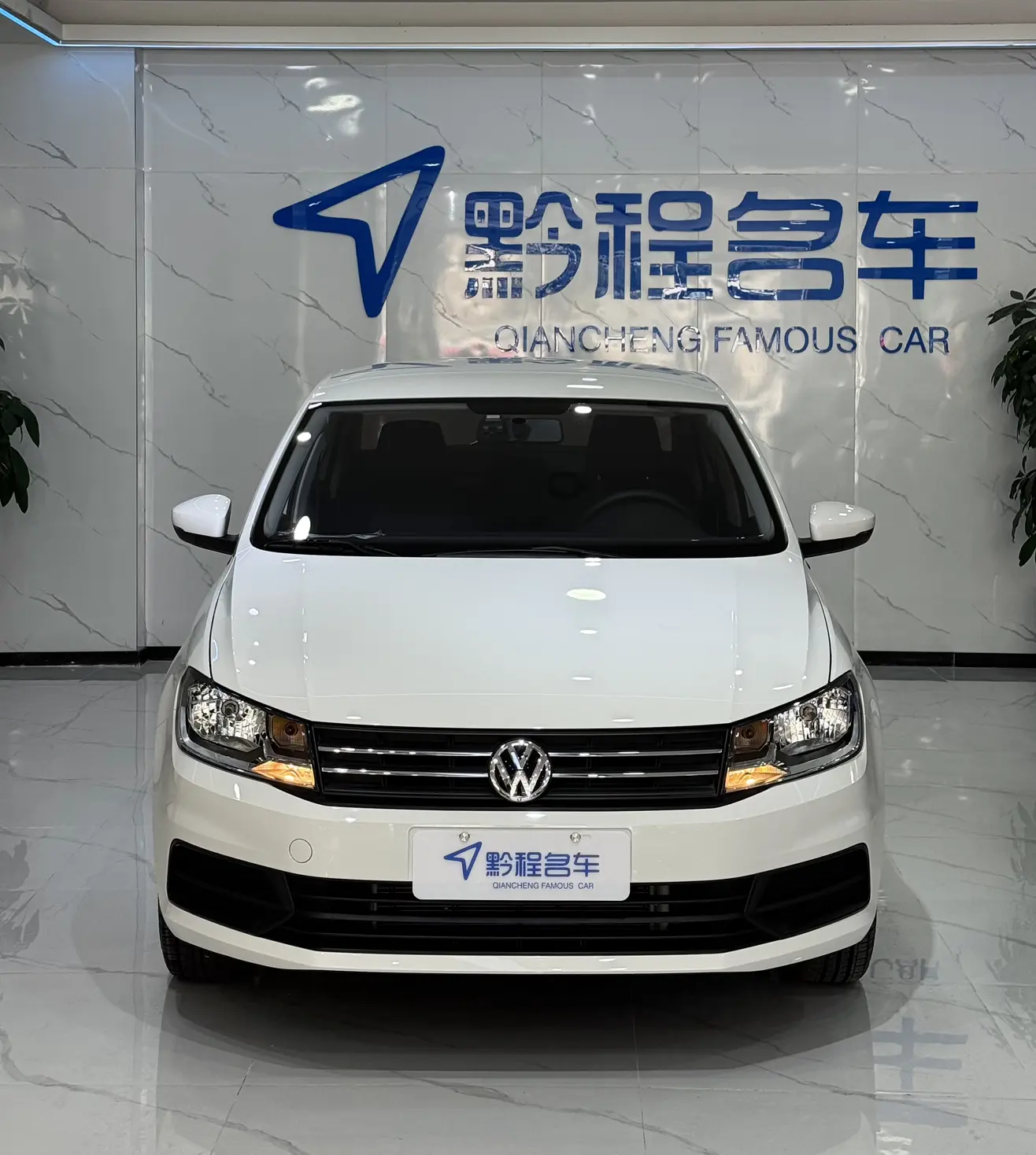 Volkswagen Santana  из Китая