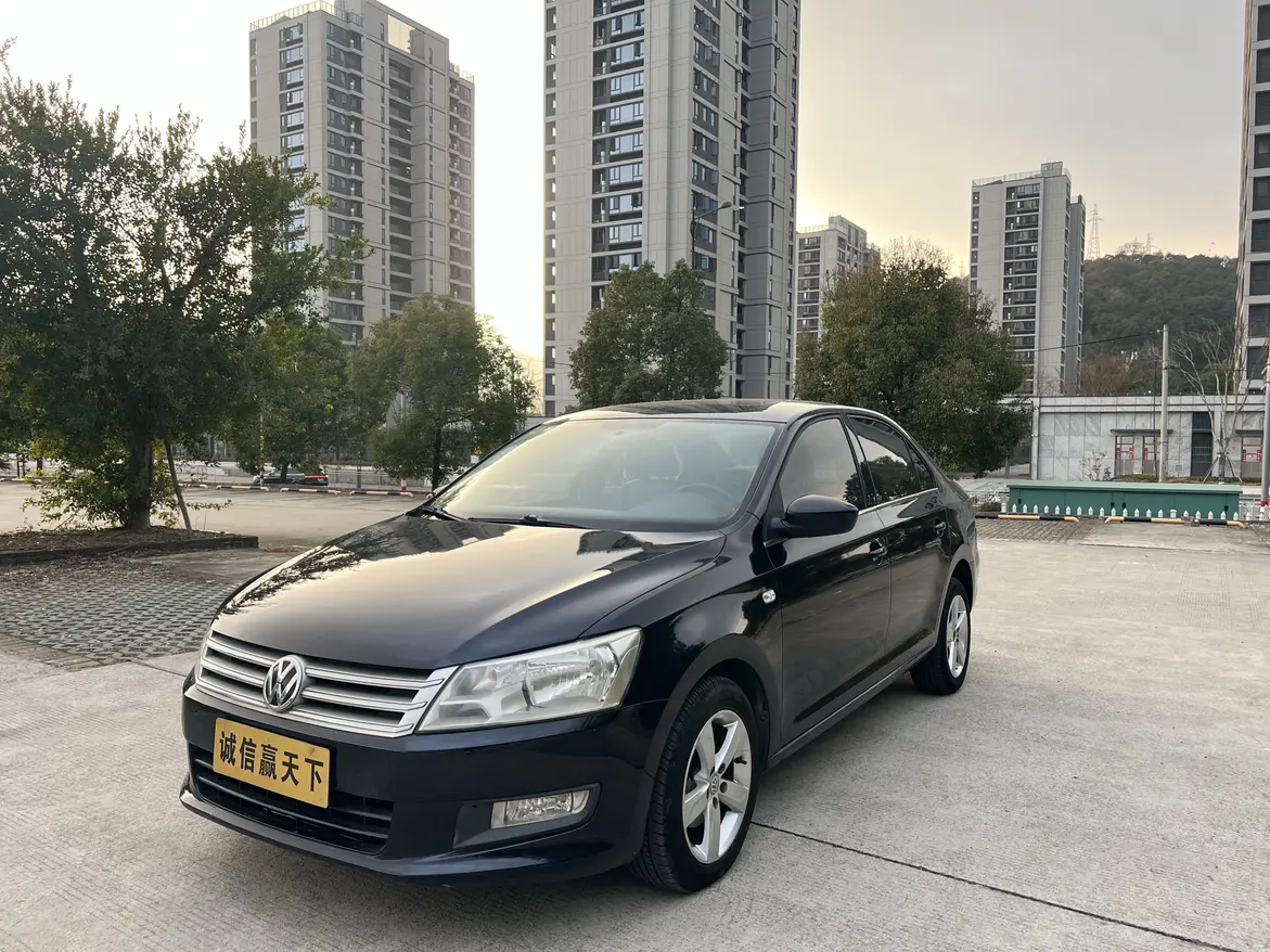 Volkswagen Santana  из Китая