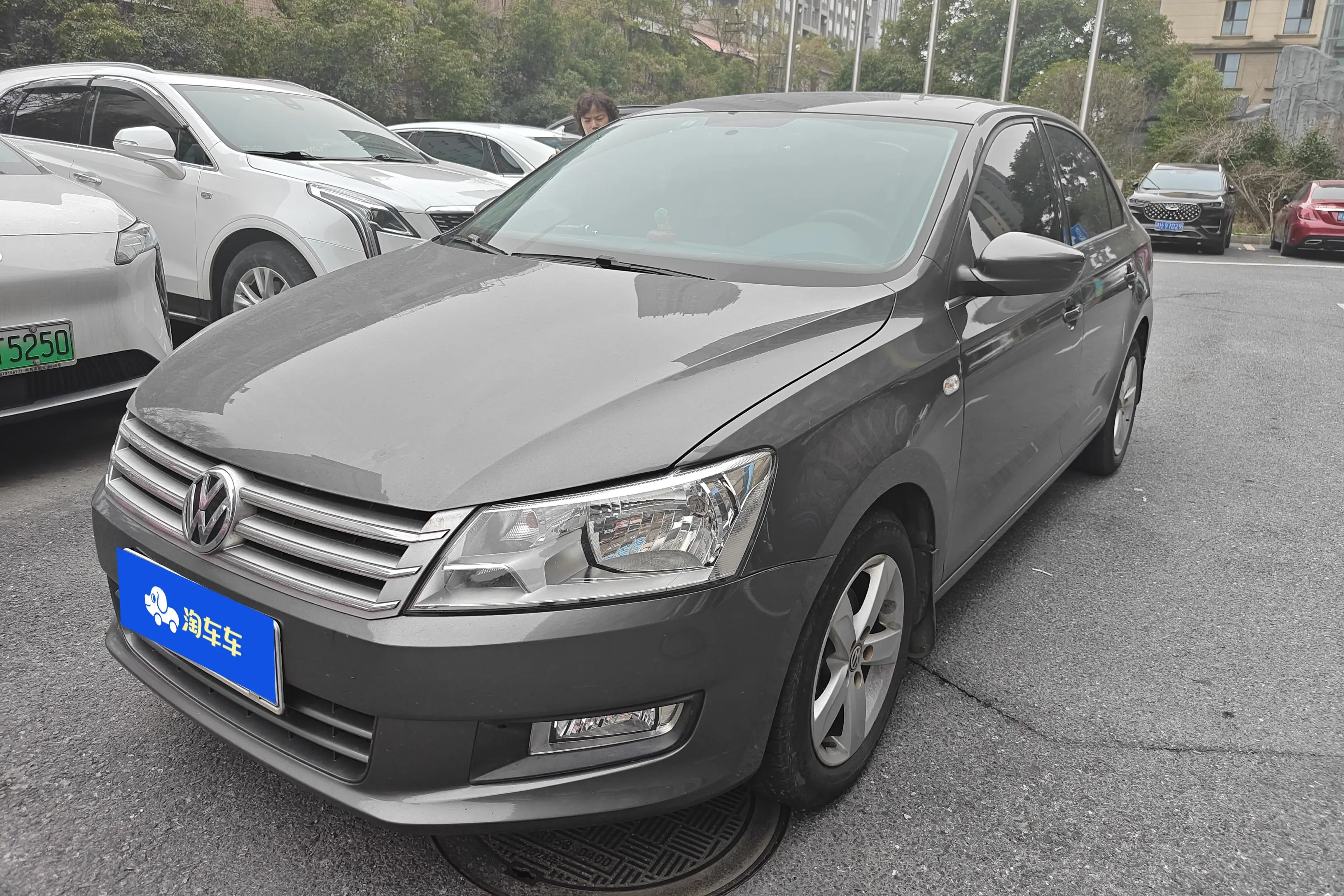 Volkswagen Santana  из Китая