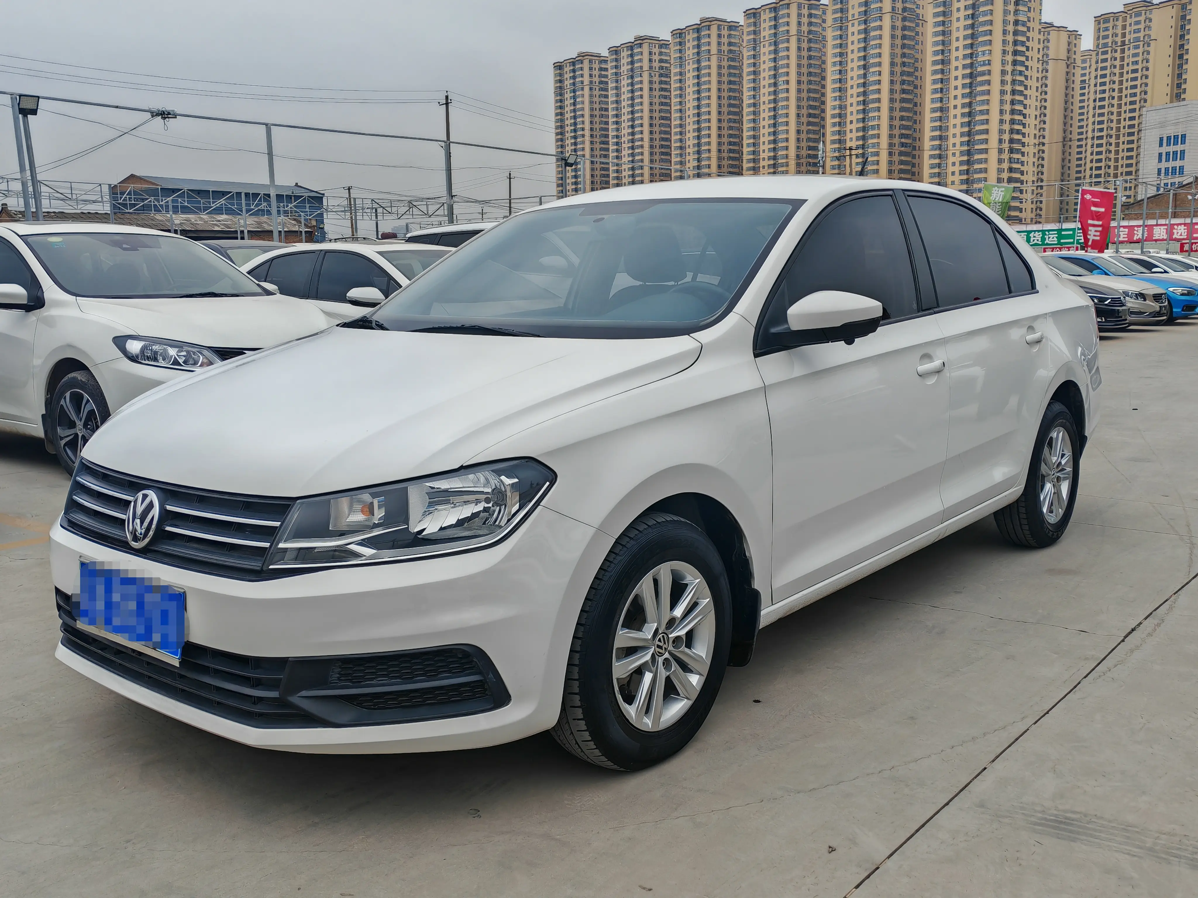 Volkswagen Santana  из Китая