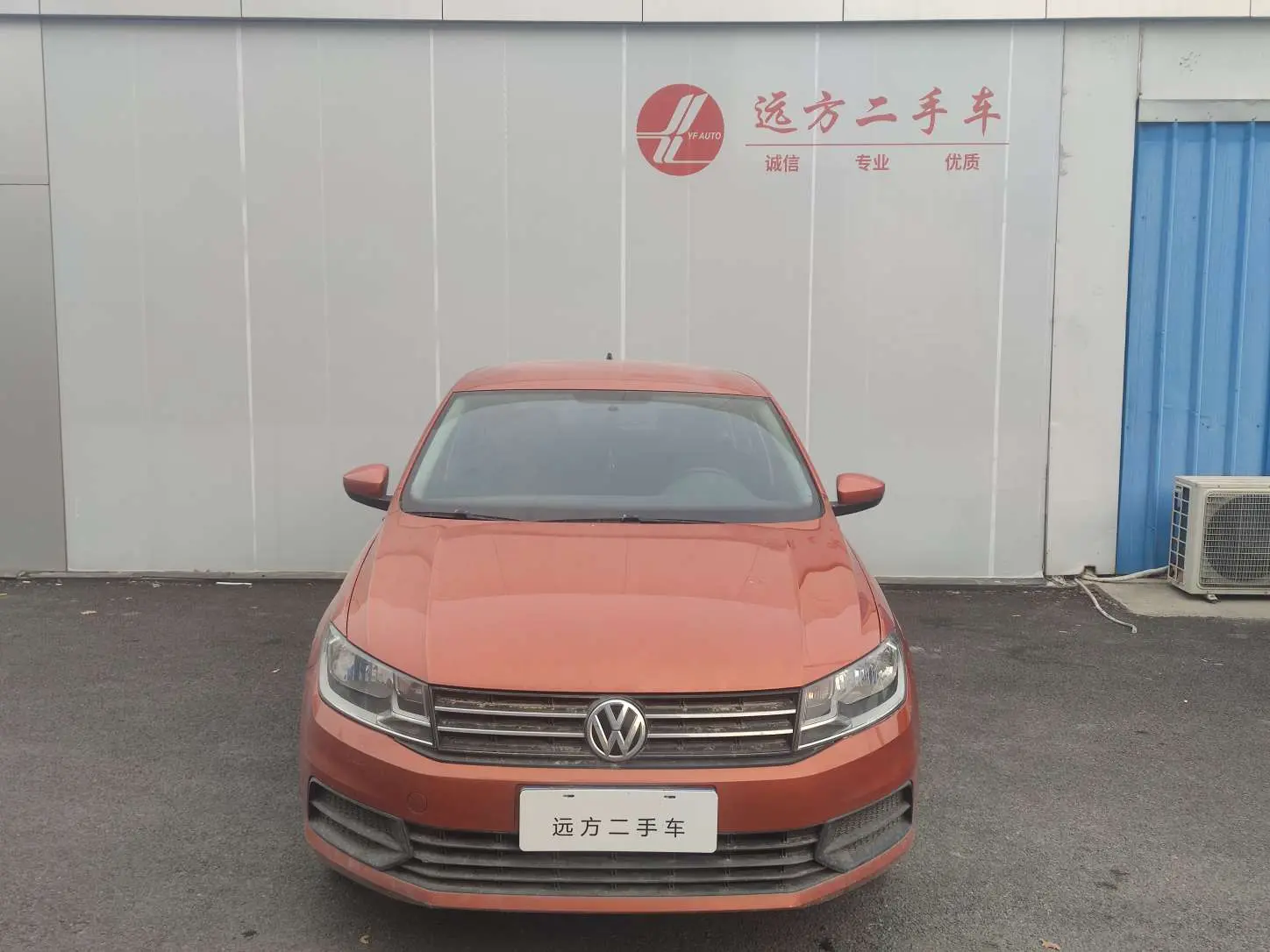 Volkswagen Santana  из Китая