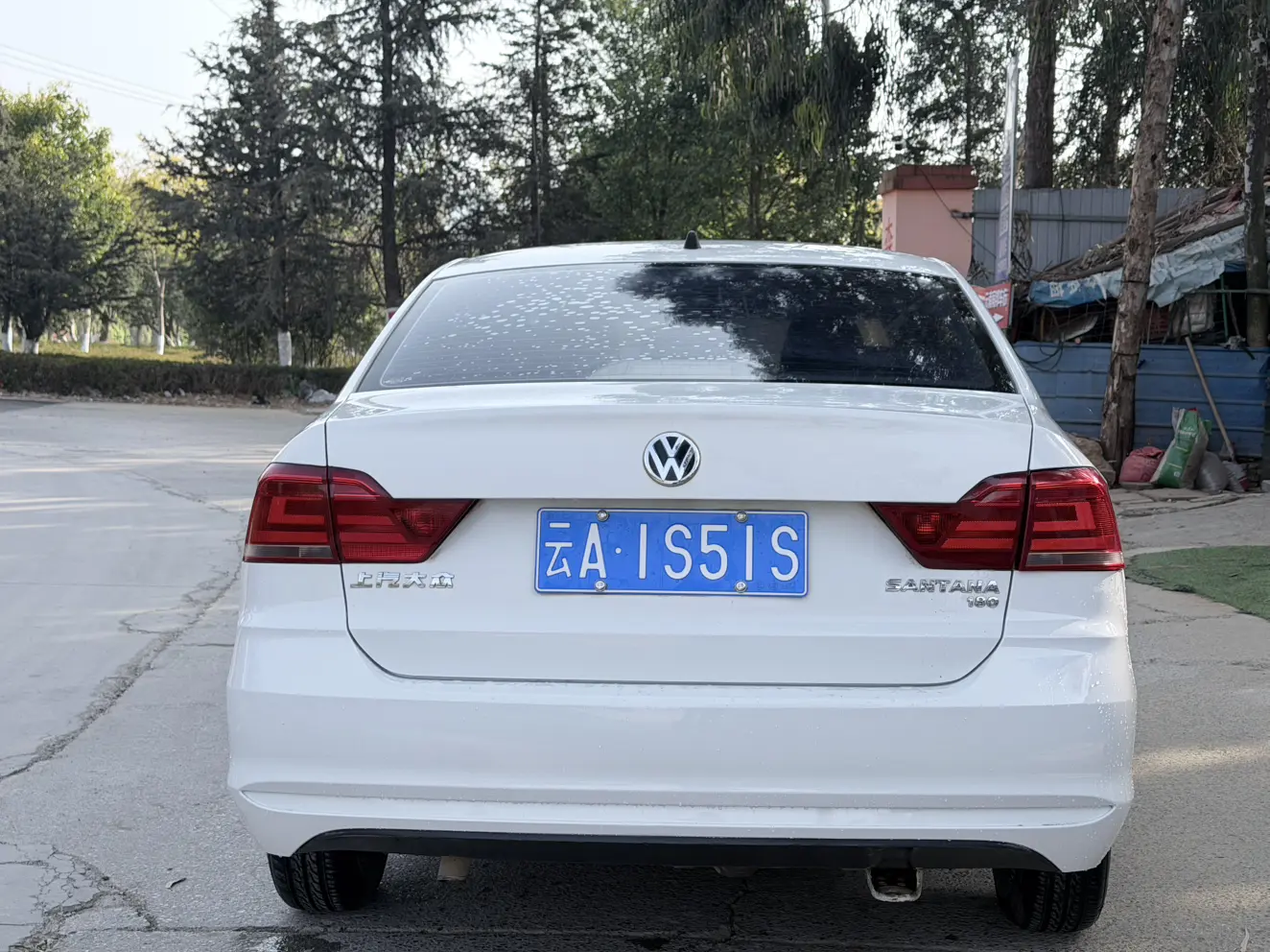 Volkswagen Santana  из Китая