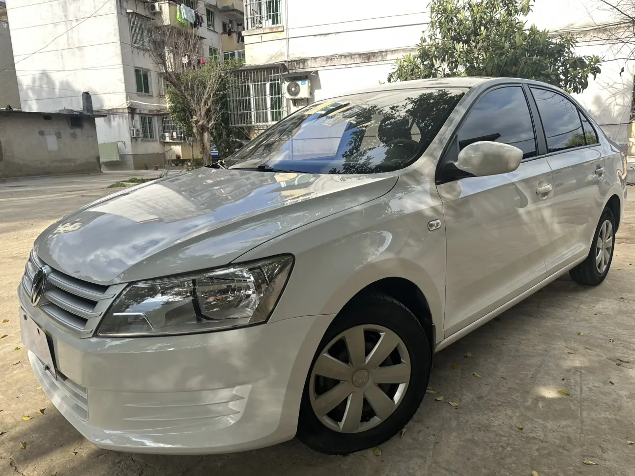 Volkswagen Santana  из Китая