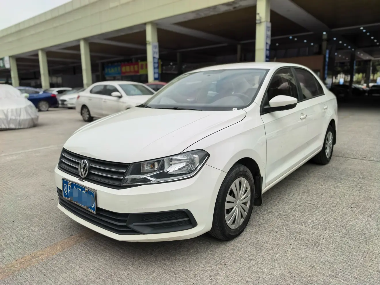 Volkswagen Santana  из Китая