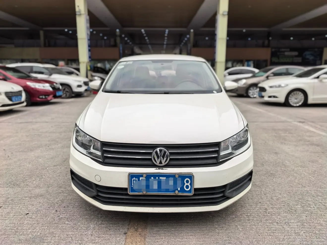 Volkswagen Santana  из Китая