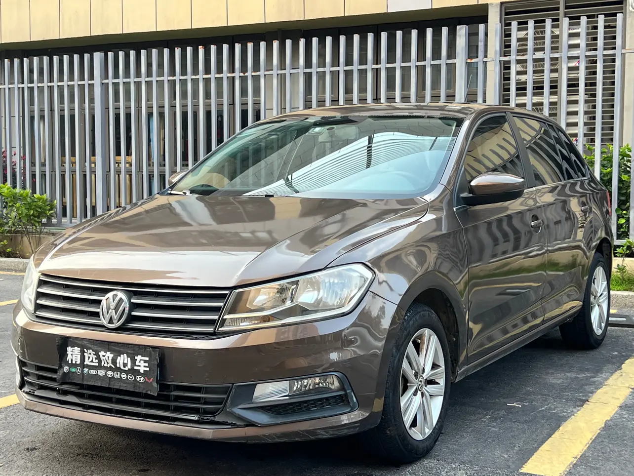 Volkswagen Santana  из Китая