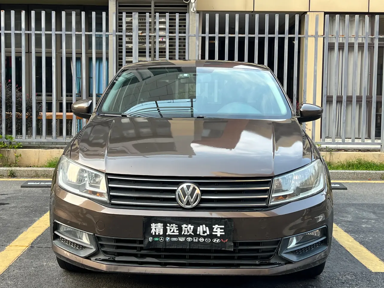 Volkswagen Santana  из Китая