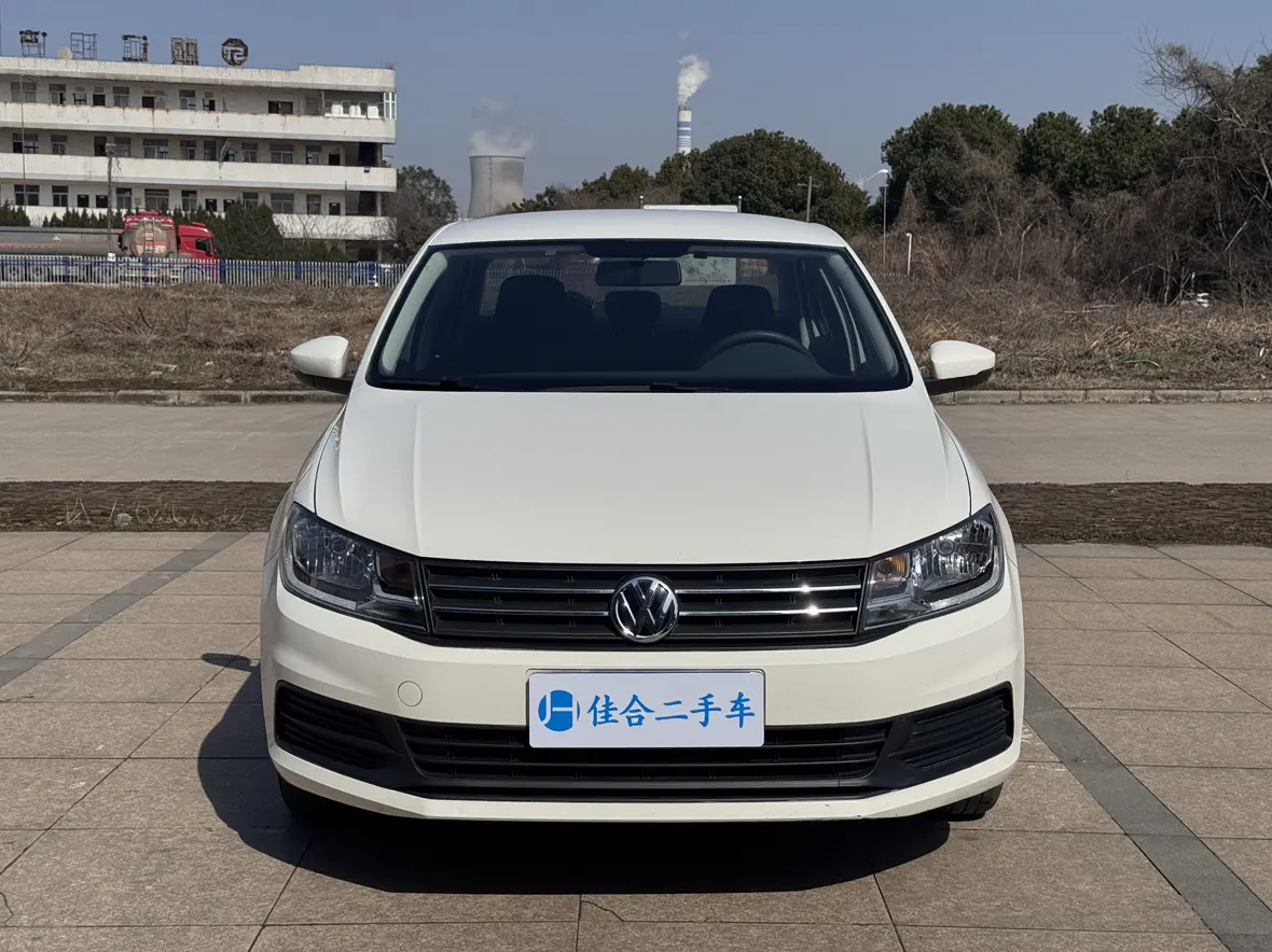 Volkswagen Santana  из Китая