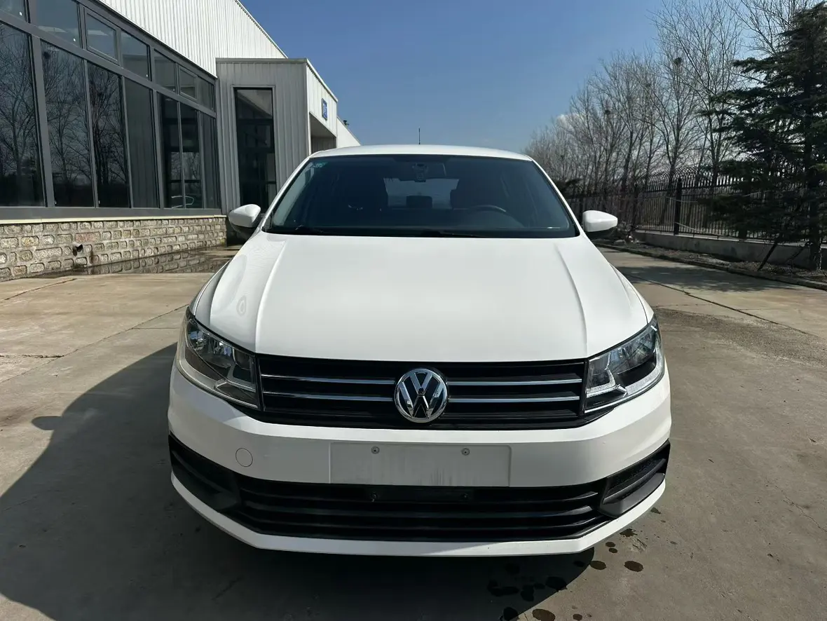 Volkswagen Santana  из Китая