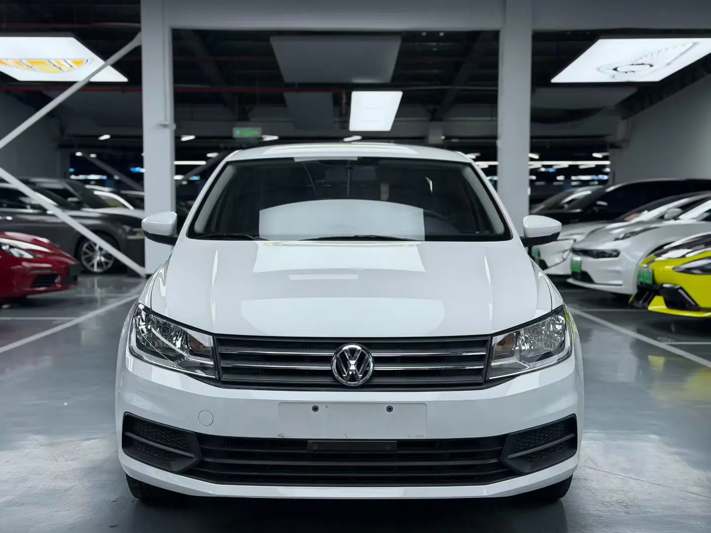 Volkswagen Santana  из Китая