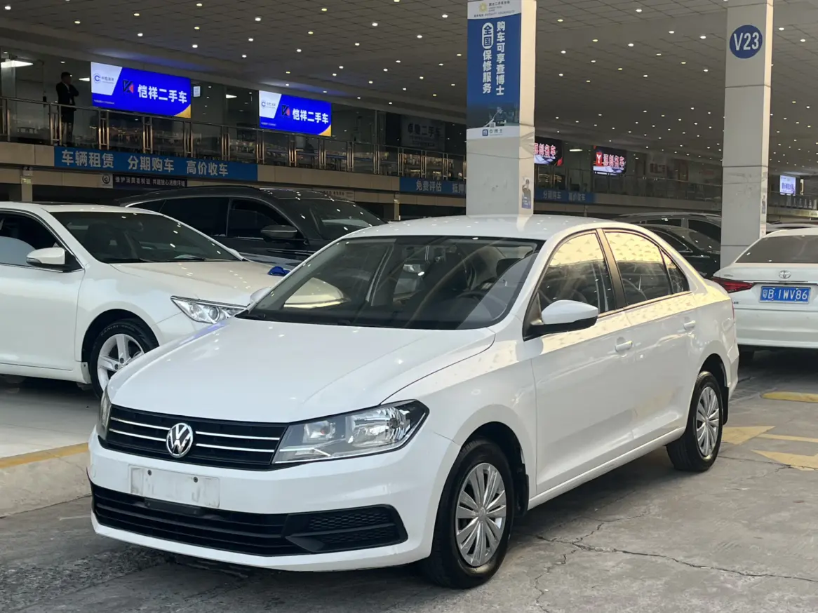 Volkswagen Santana  из Китая