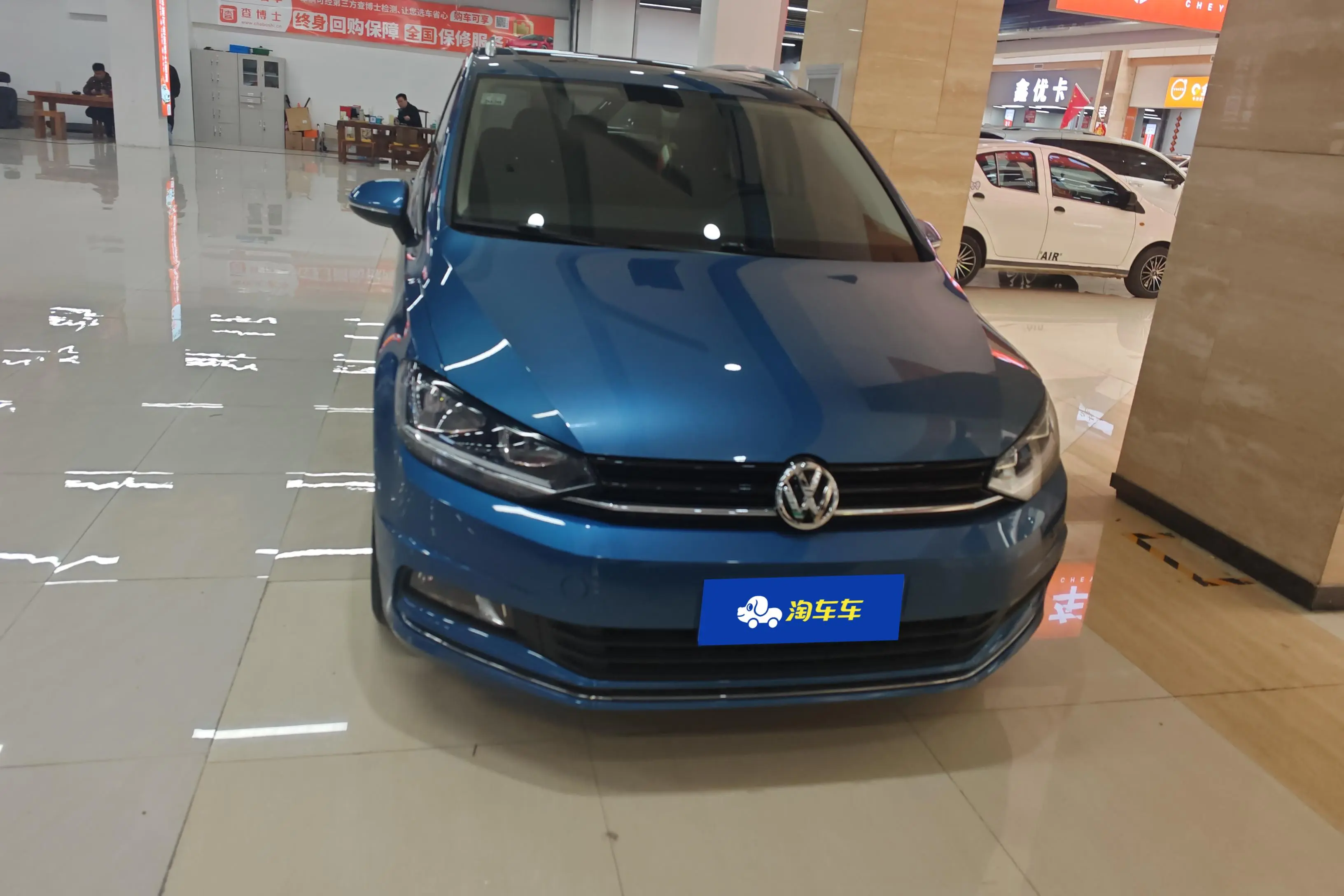 Volkswagen Touran L  из Китая
